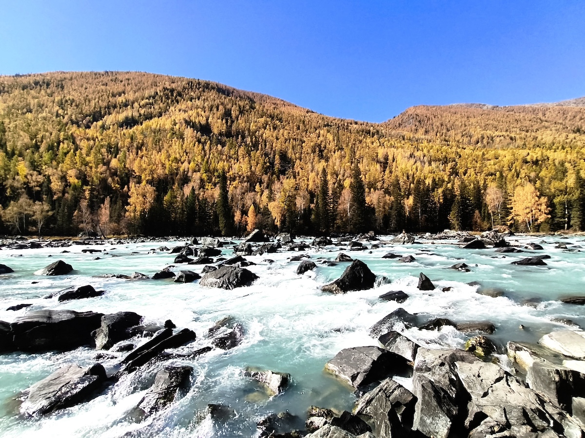 月亮湾到卧龙湾